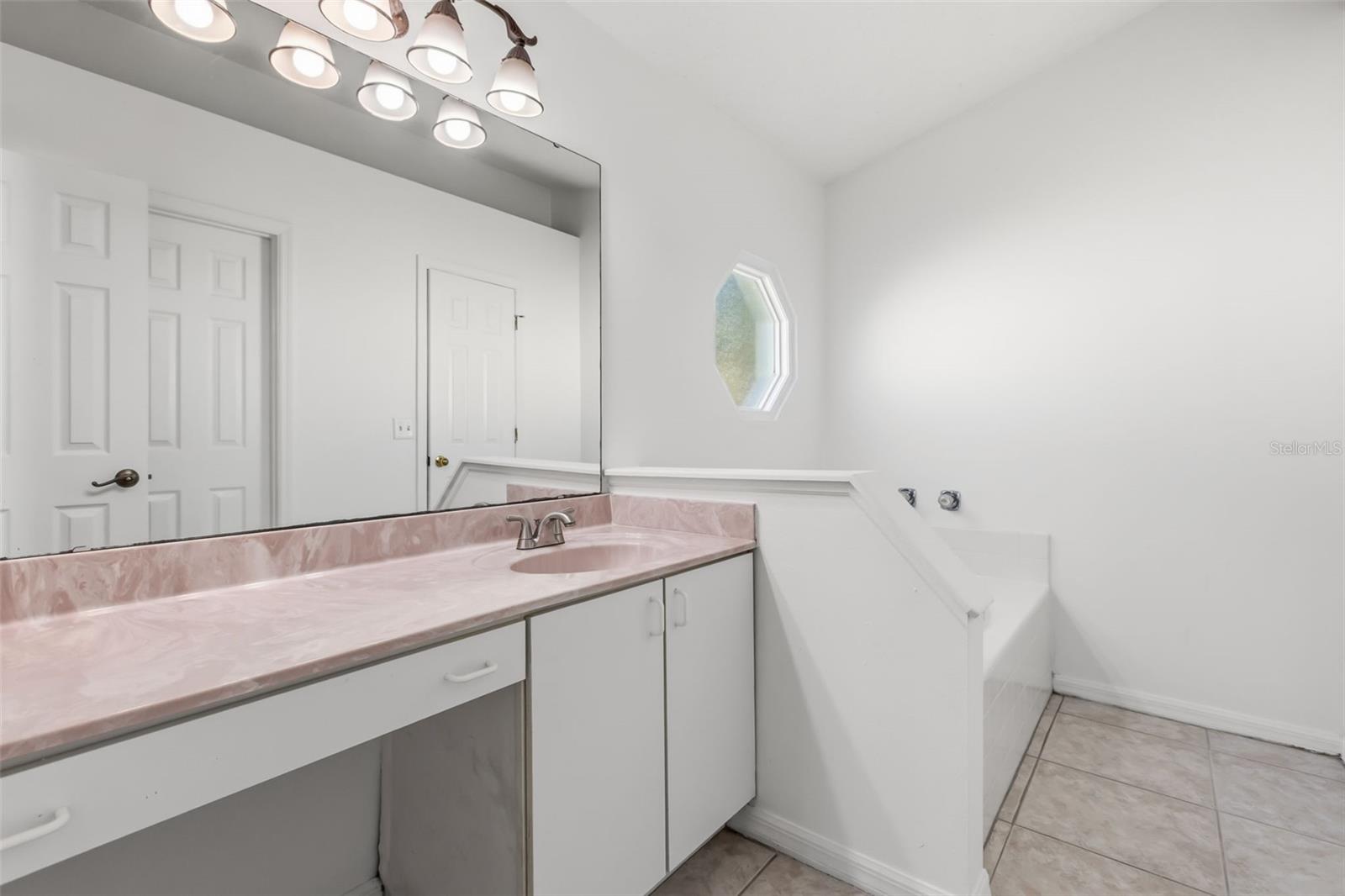 WESTCHESTER PH 03 - Residential