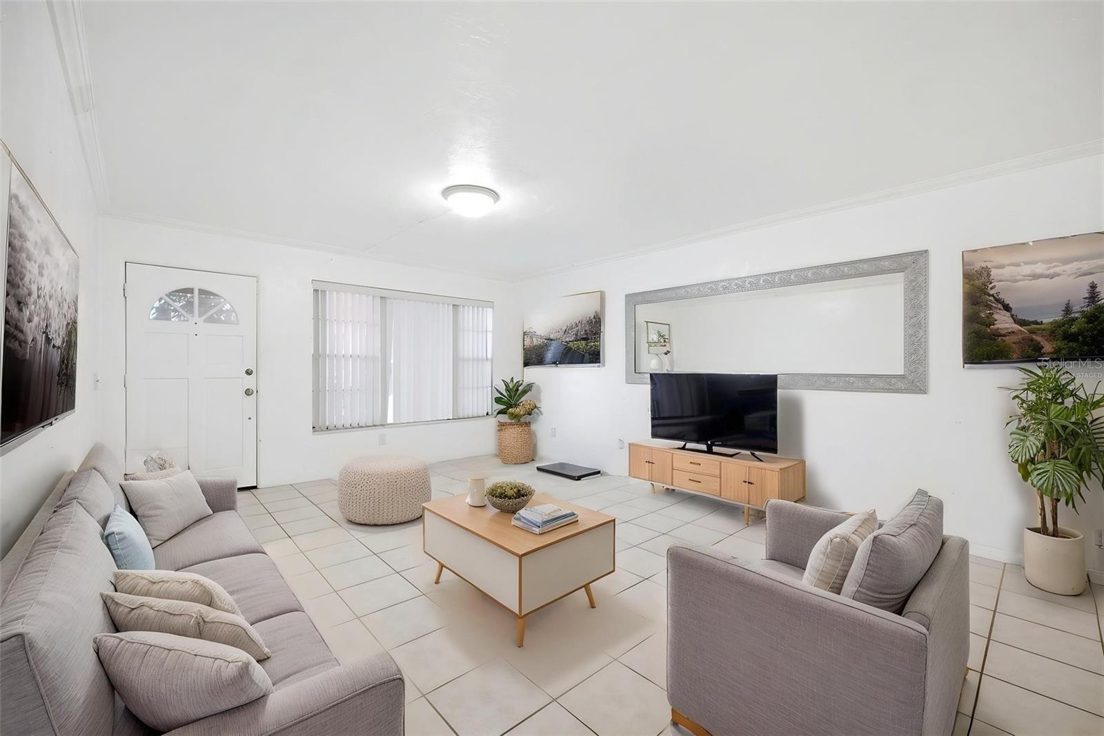 2434 AUSTRALIA WAY E 12