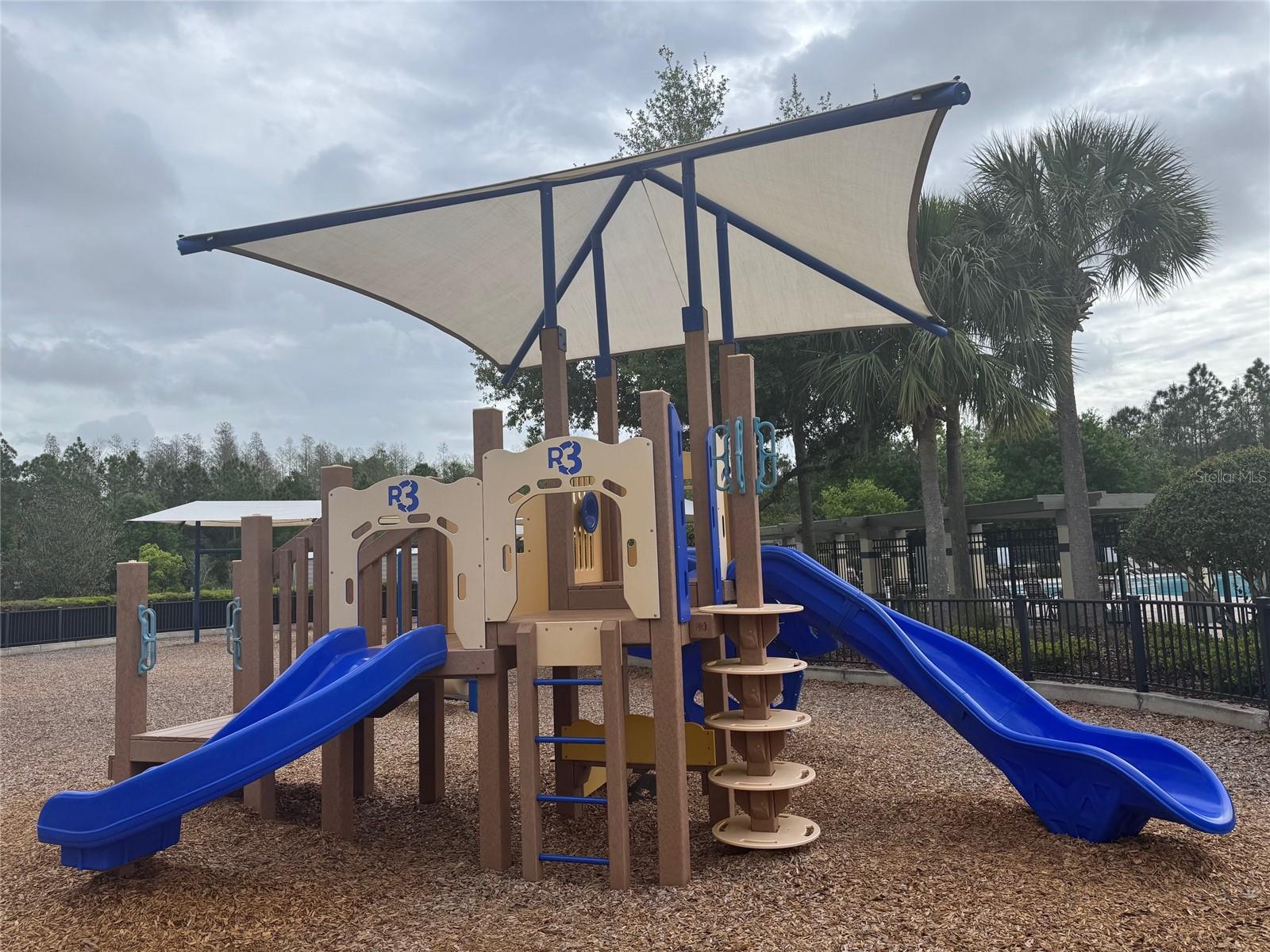 MEADOW POINTE 4 PRCL N TWNHMS H - Residential