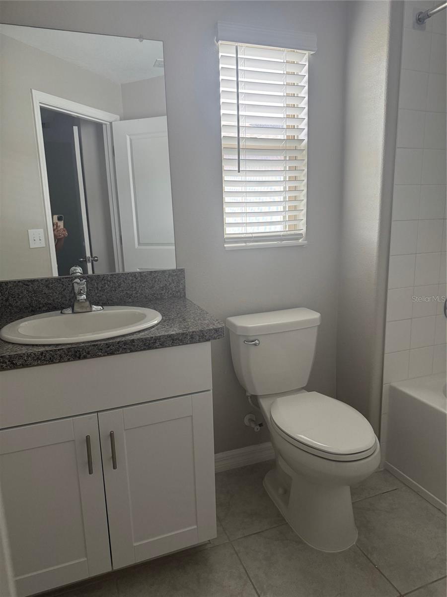 MEADOW POINTE 4 PRCL N TWNHMS H - Residential