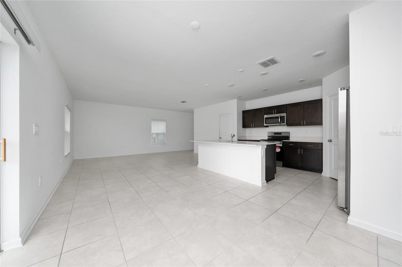 RANCHES/LK MCLEOD II - Residential