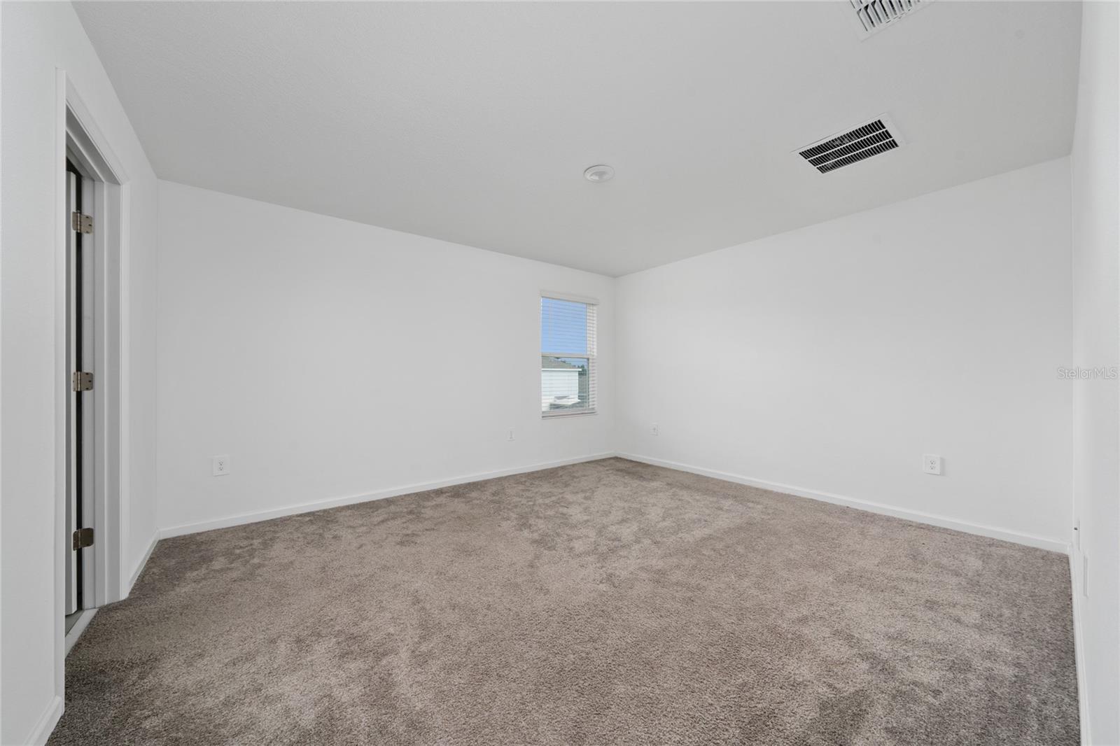 RANCHES/LK MCLEOD II - Residential