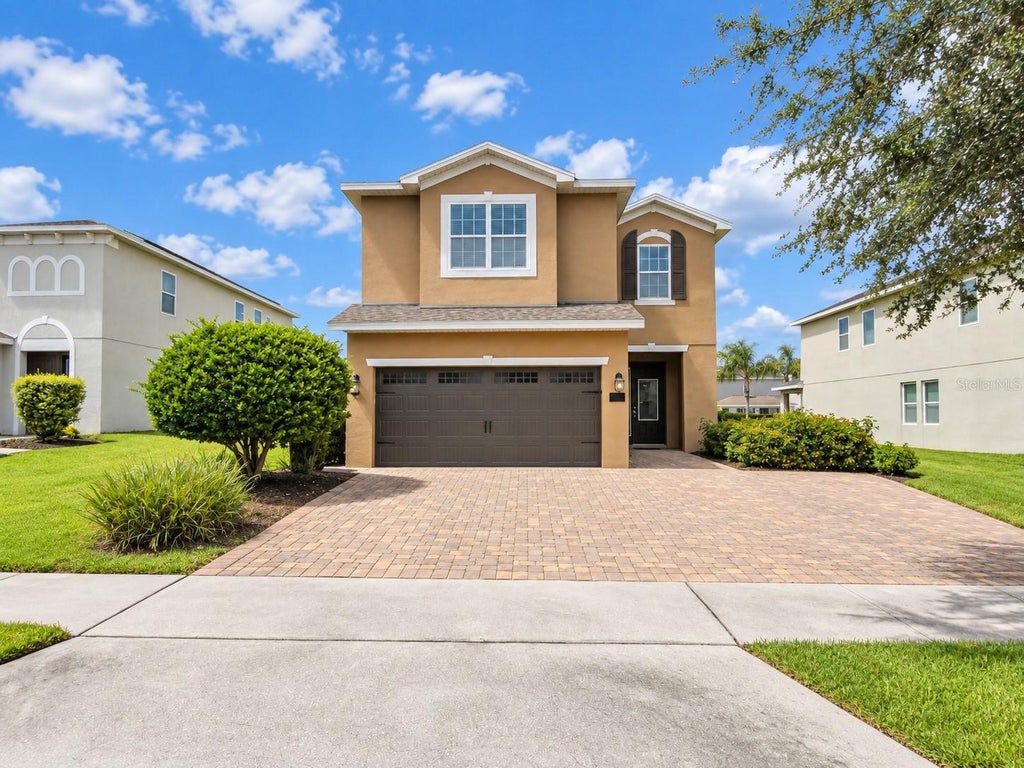 Photo of 500 Burma Street, Kissimmee, FL 34747 (MLS # S5157994)