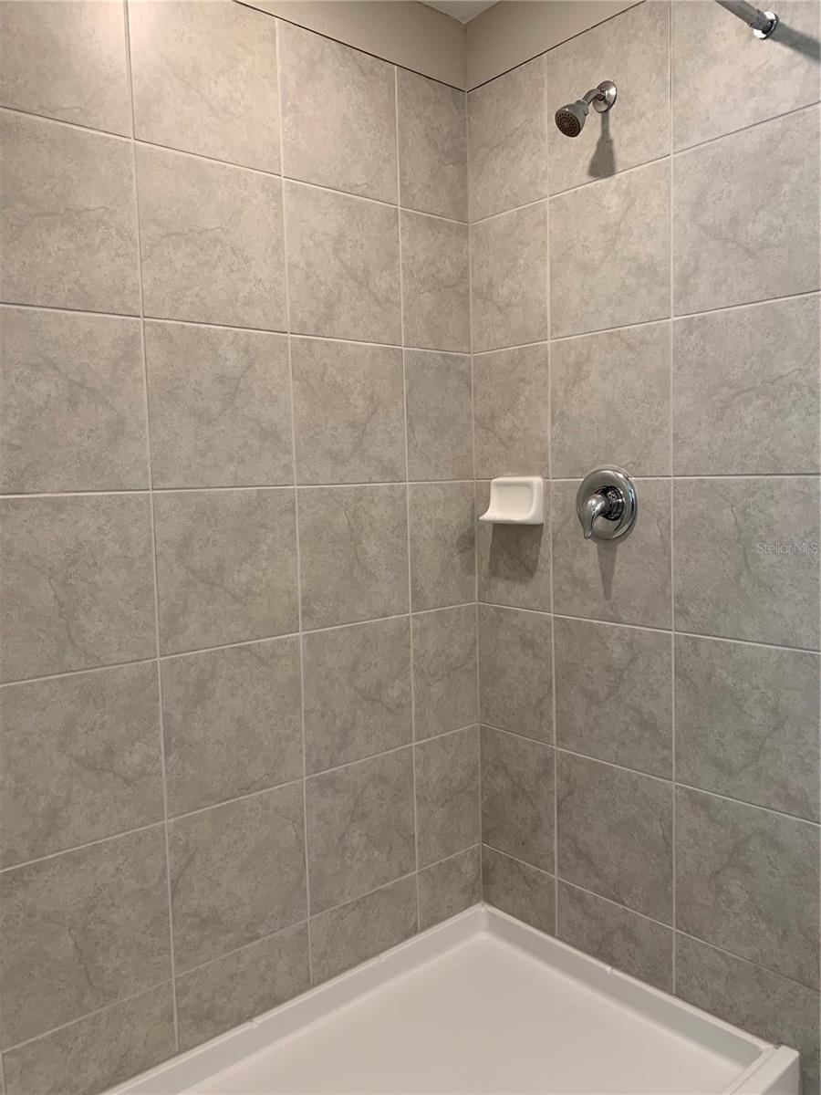 TOUCHSTONE PH 4 - Residential Lease