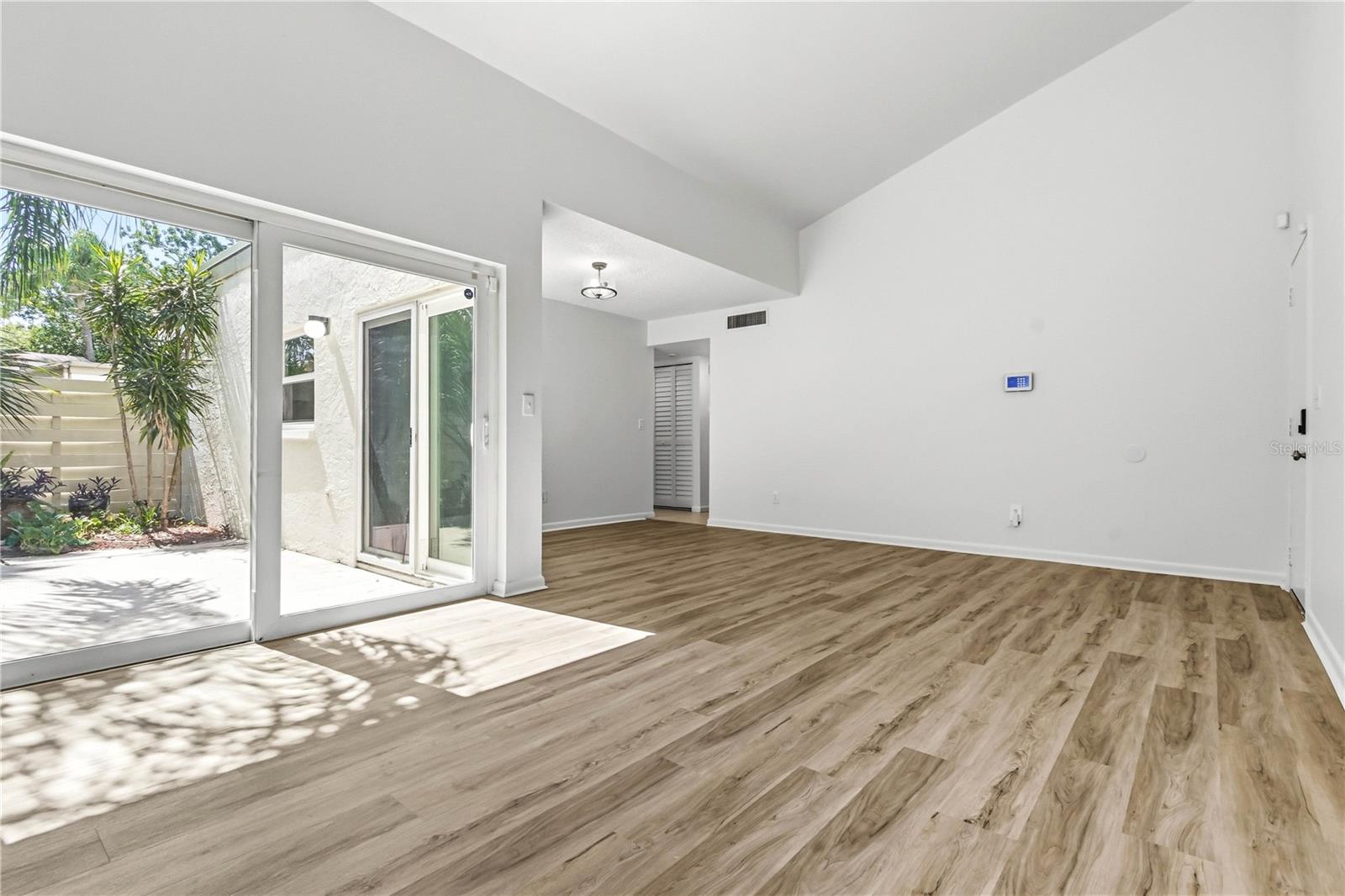 2628 CEDAR VIEW COURT