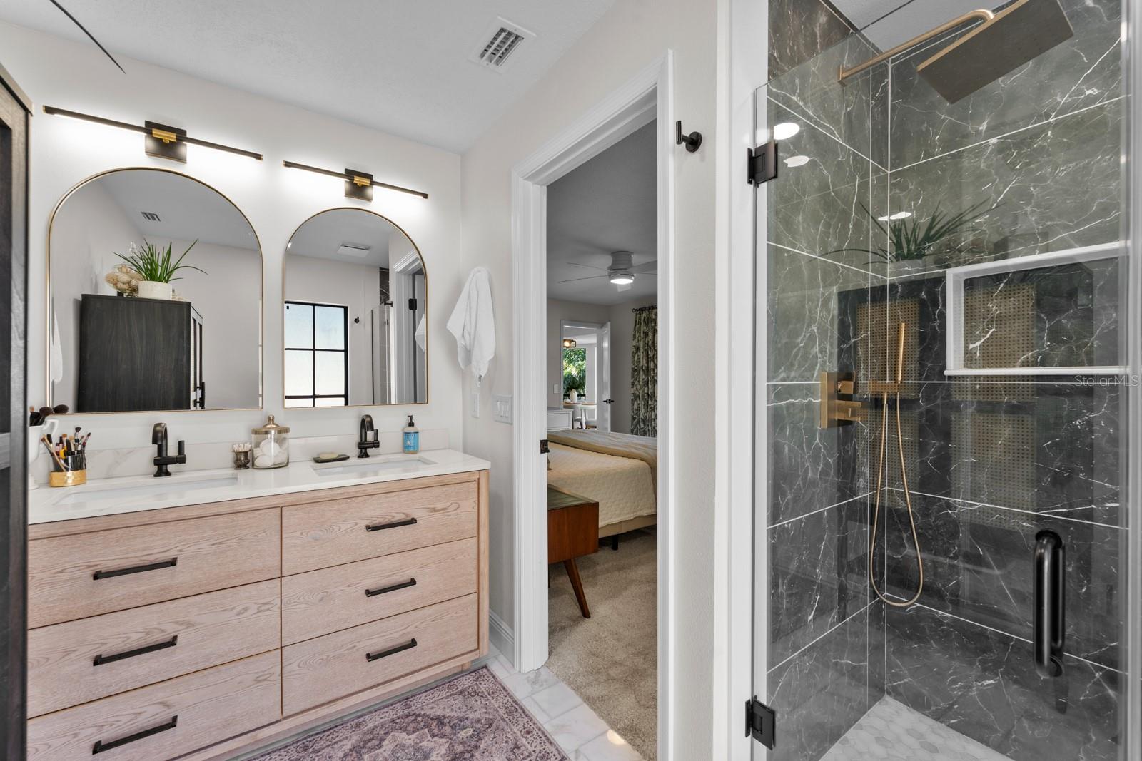 OAKWOOD RAVINE - Residential