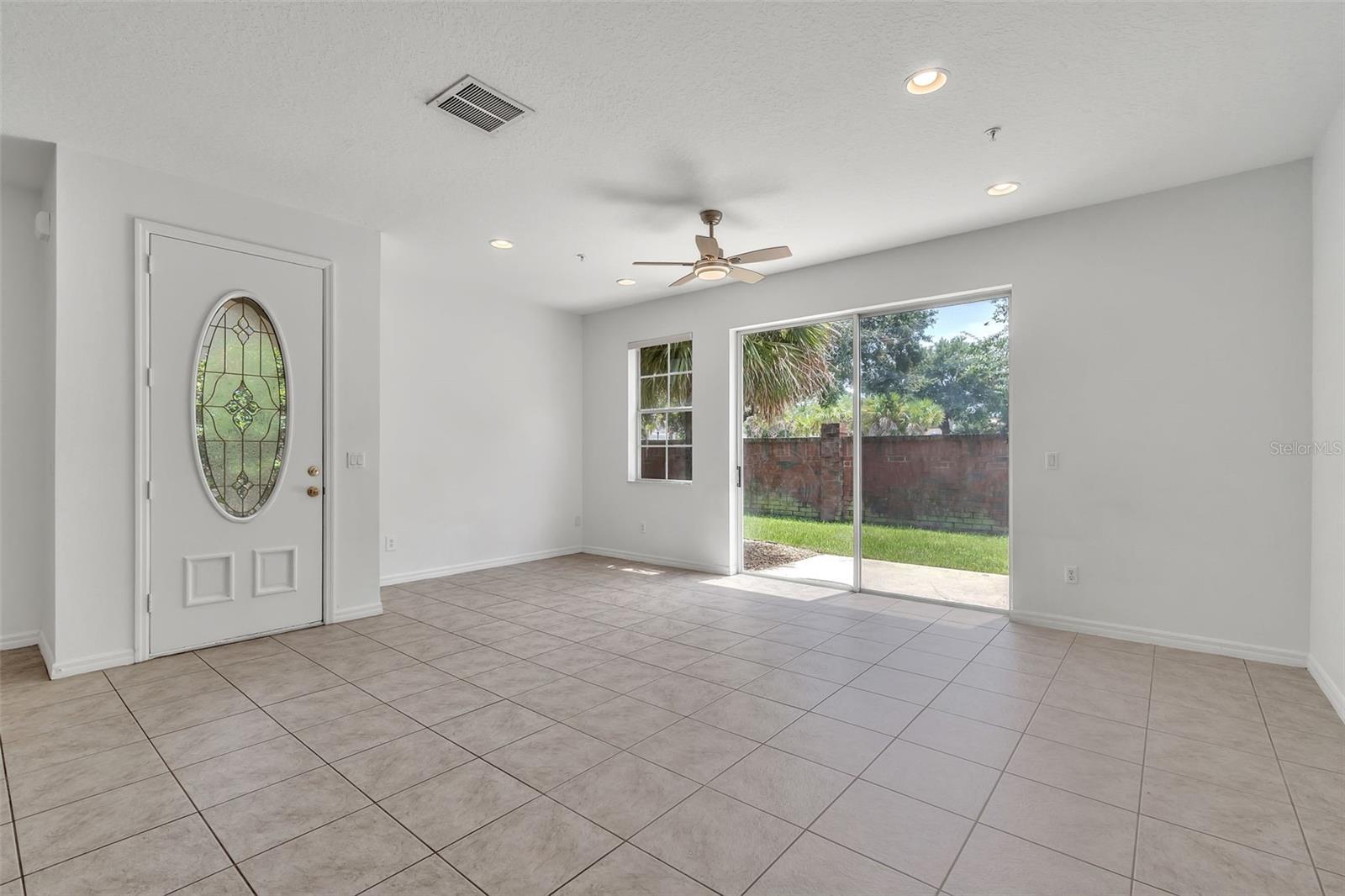 9462 SILVER BUTTONWOOD STREET