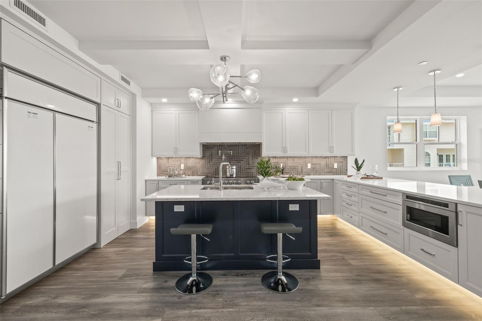 QUIET COVE CONDOMINIUM - Residential