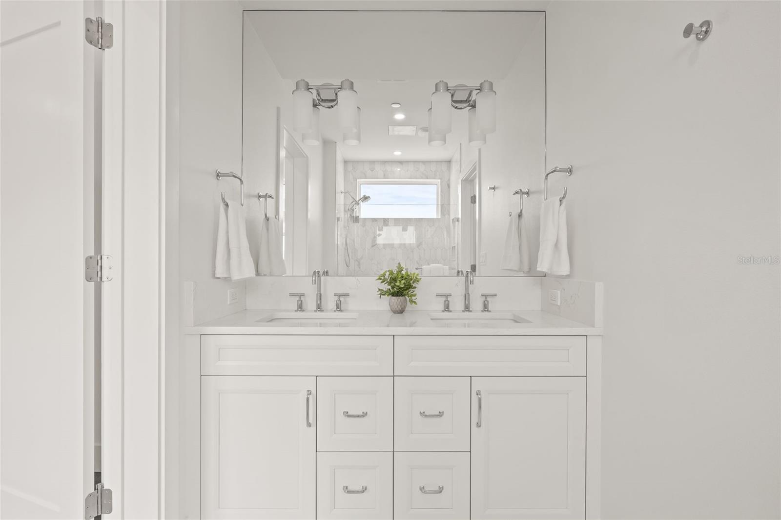 QUIET COVE CONDOMINIUM - Residential