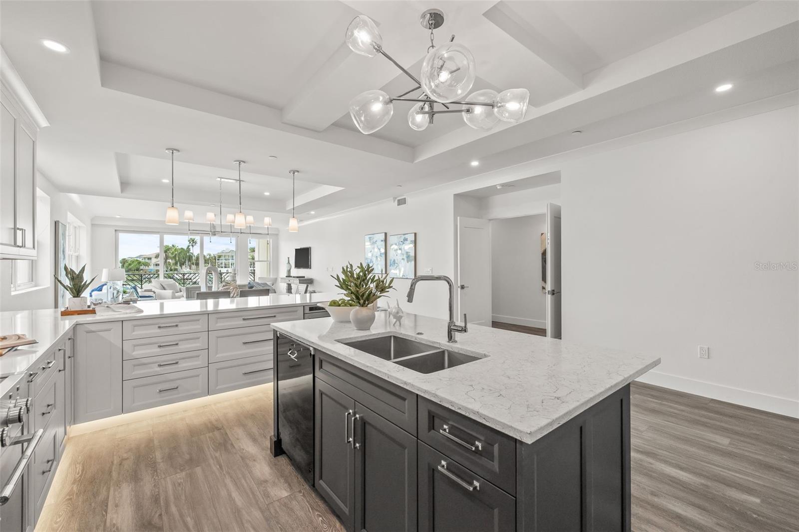 QUIET COVE CONDOMINIUM - Residential