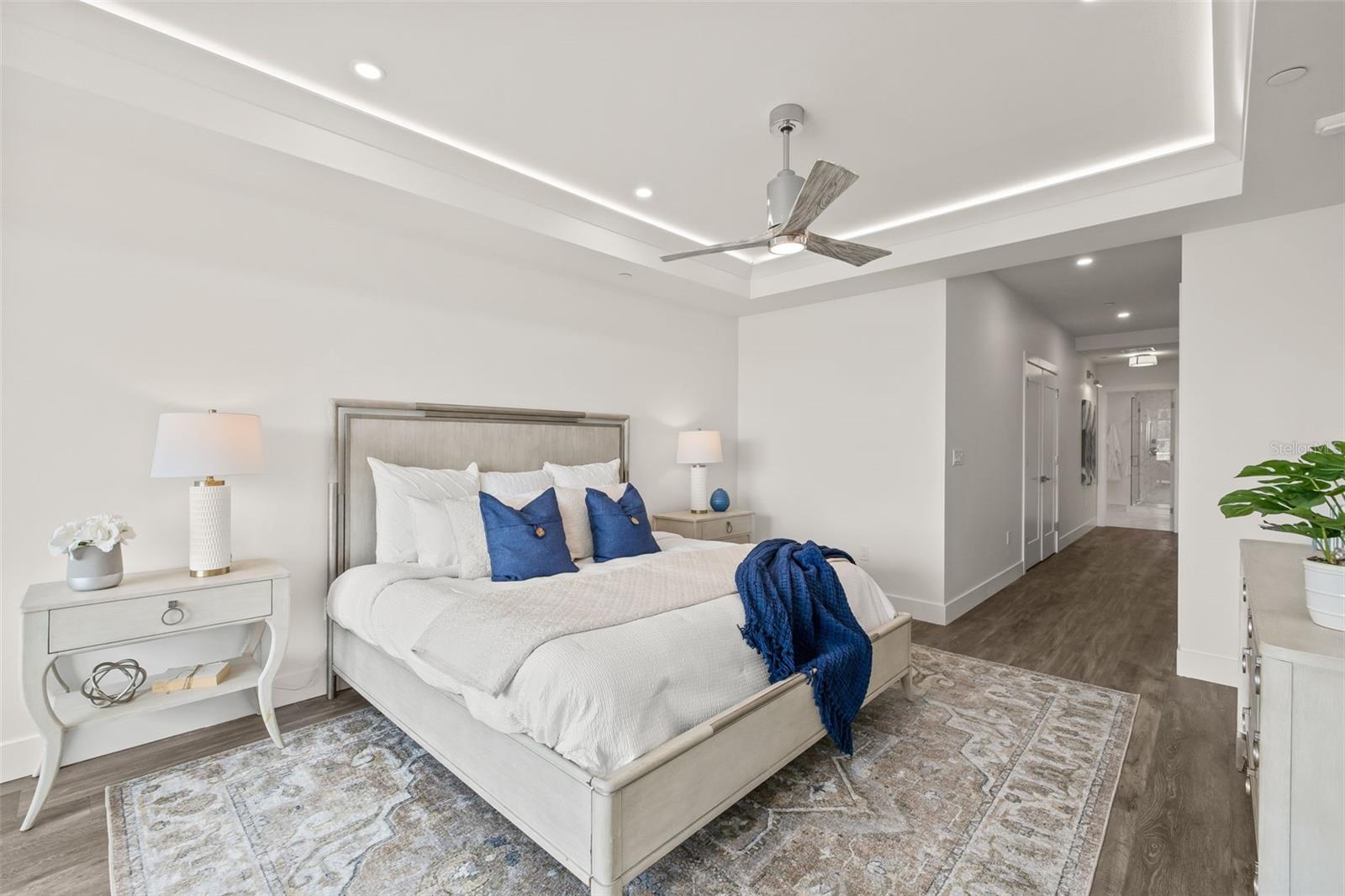 QUIET COVE CONDOMINIUM - Residential