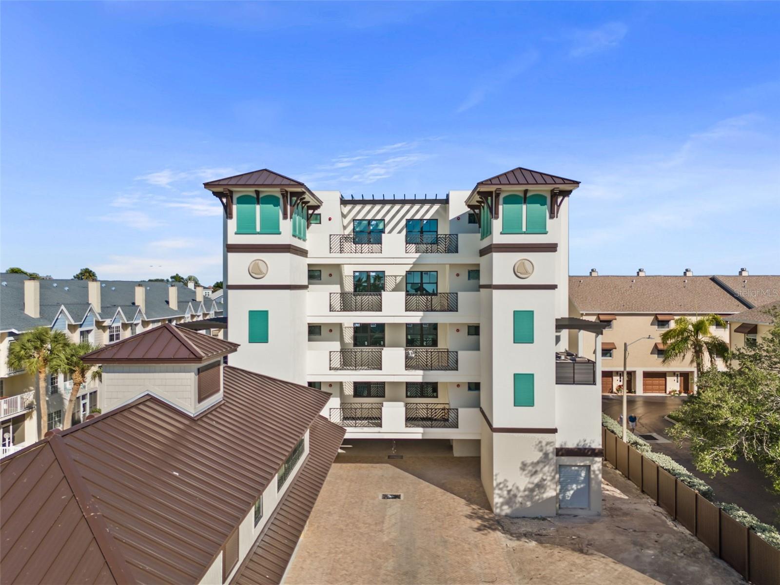 QUIET COVE CONDOMINIUM - Residential