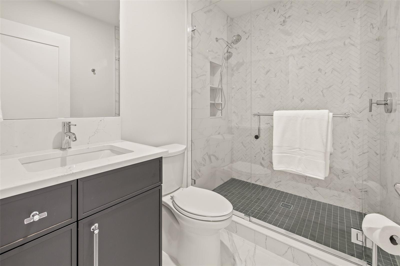 QUIET COVE CONDOMINIUM - Residential