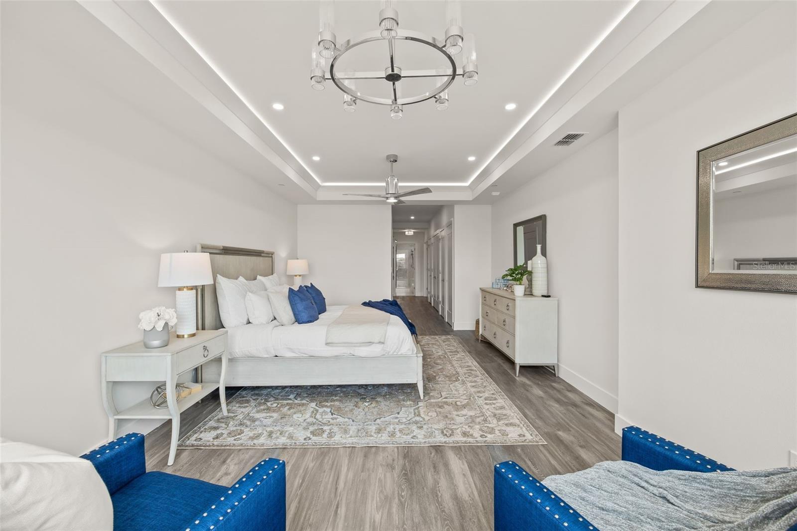 QUIET COVE CONDOMINIUM - Residential