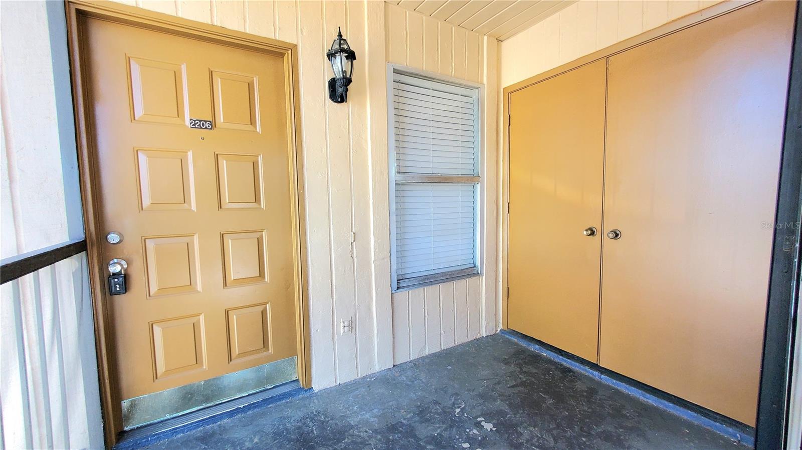 4854 S SEMORAN BOULEVARD 2206