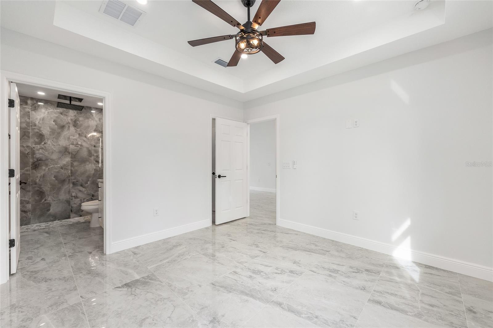 SUMMERFIELD TERRACE - Residential