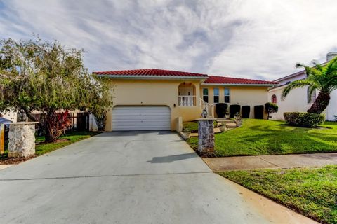 A home in PALM HARBOR