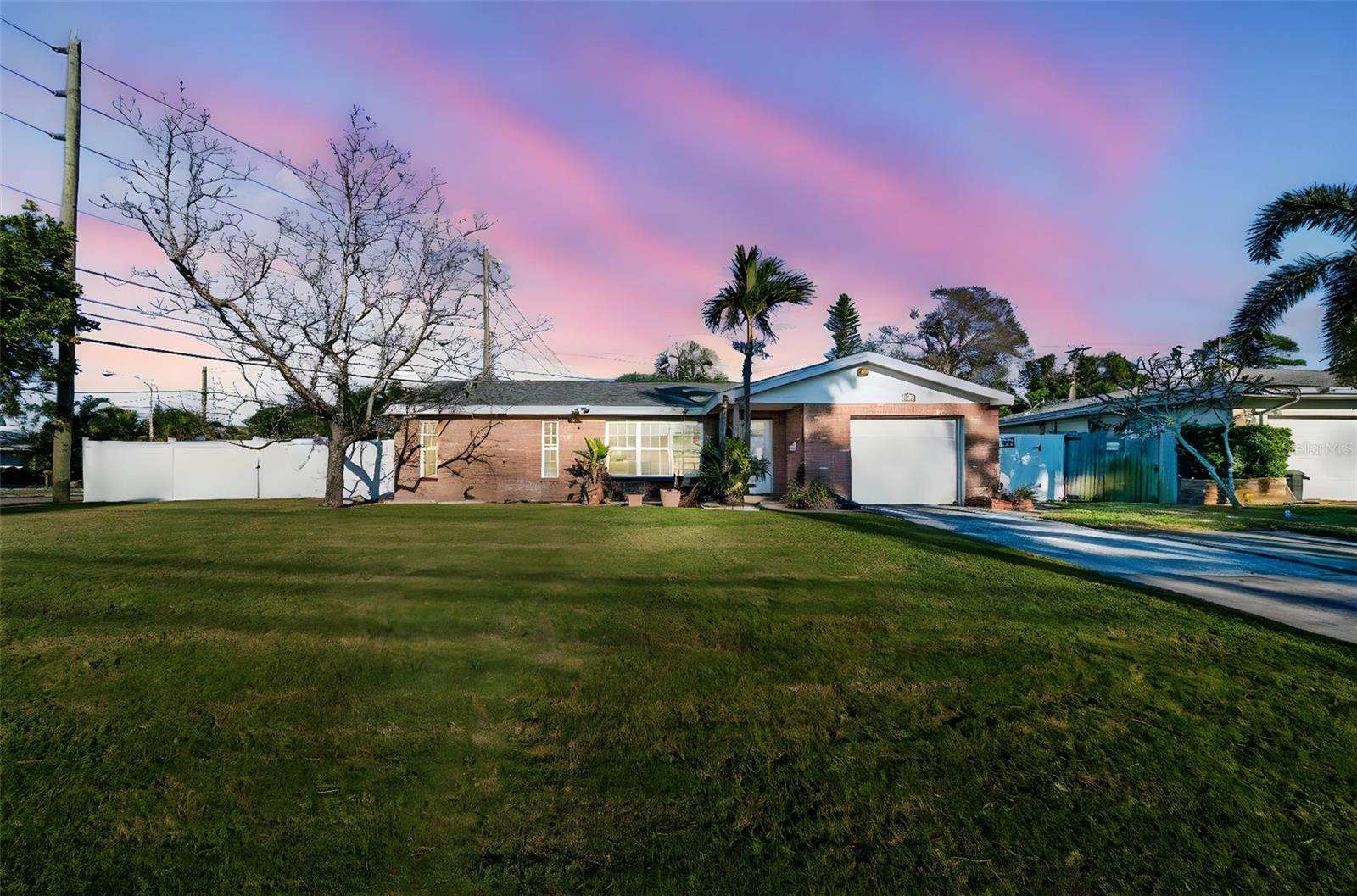 PASADENA GOLF CLUB ESTATES SEC 3 - Residential