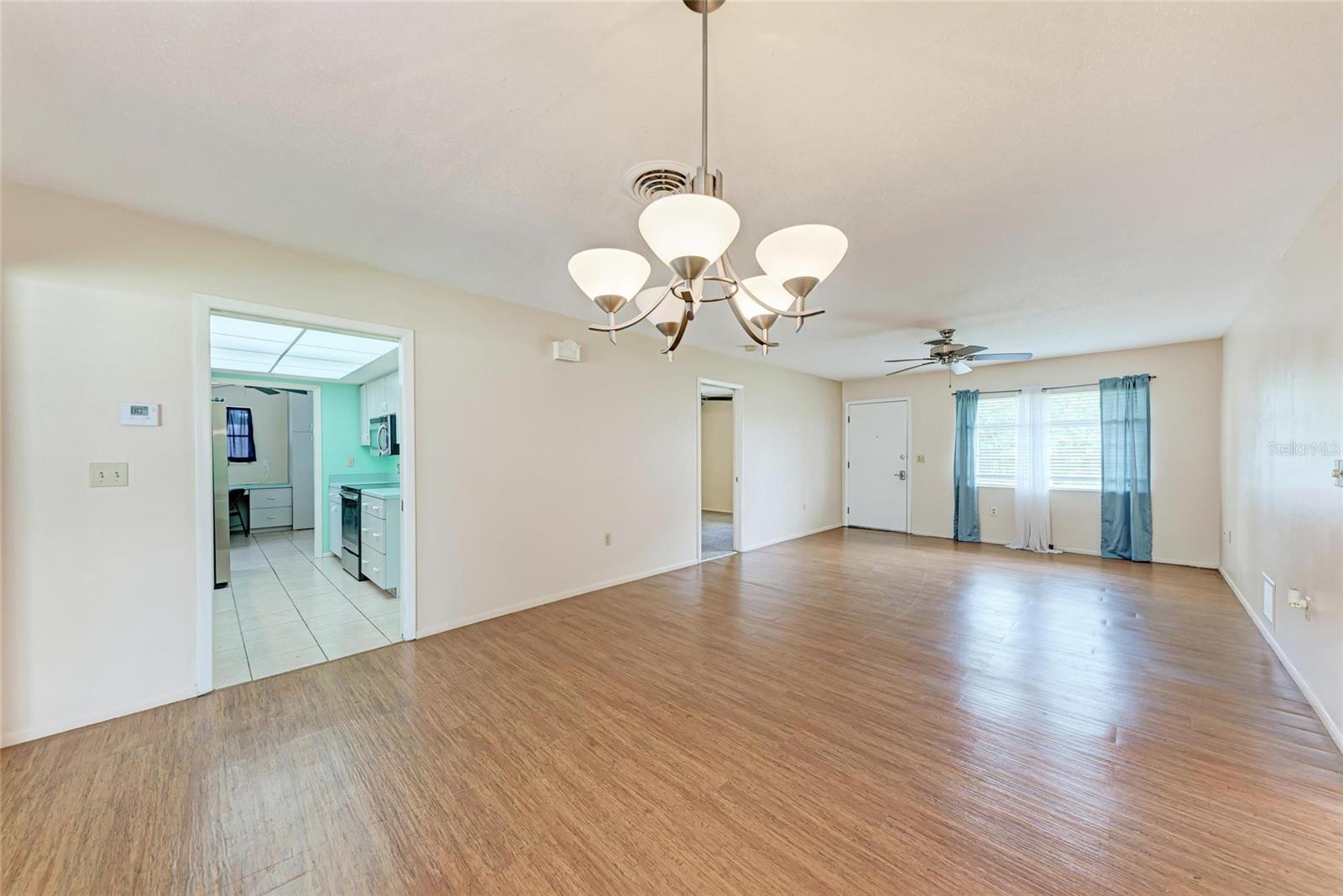 SOUTH VENICE - Residential Lease