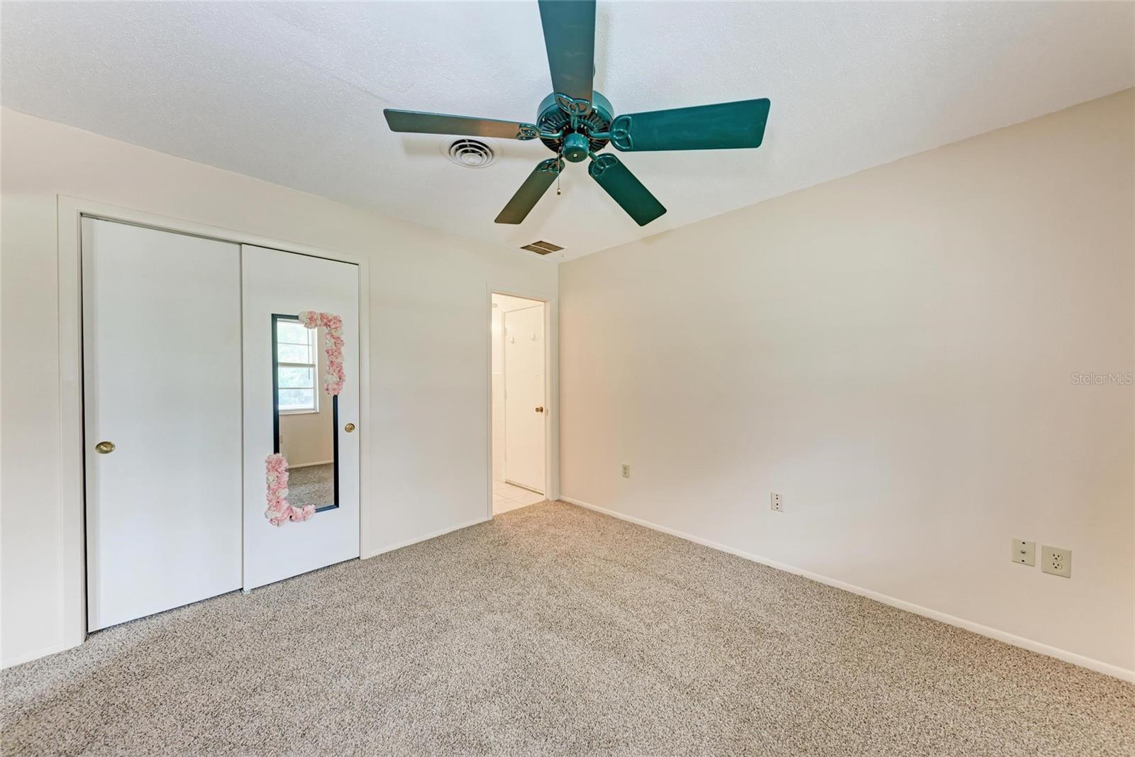 SOUTH VENICE - Residential Lease