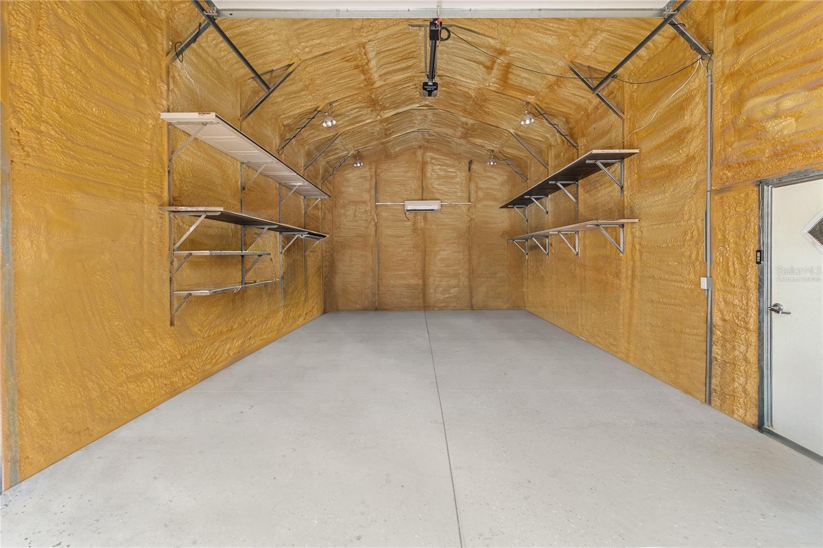 UNIVERSITY OAKS - Residential