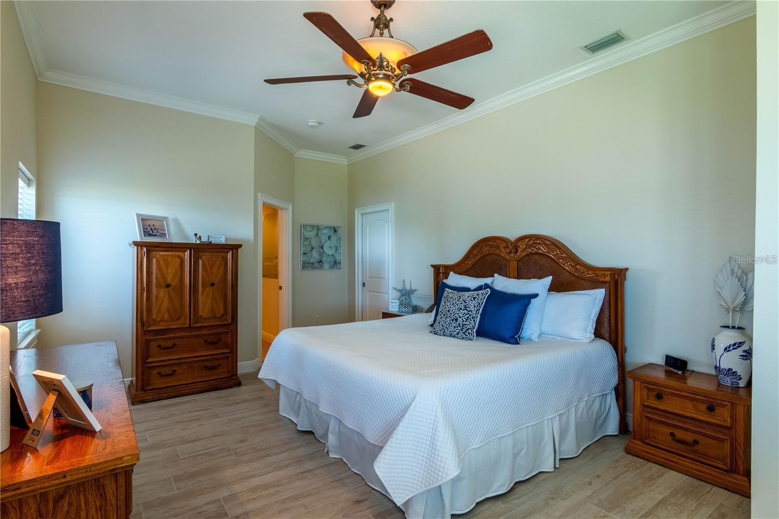 PARADISE ISLAND - Residential