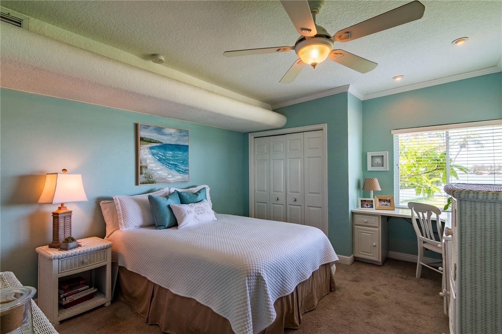 PARADISE ISLAND - Residential