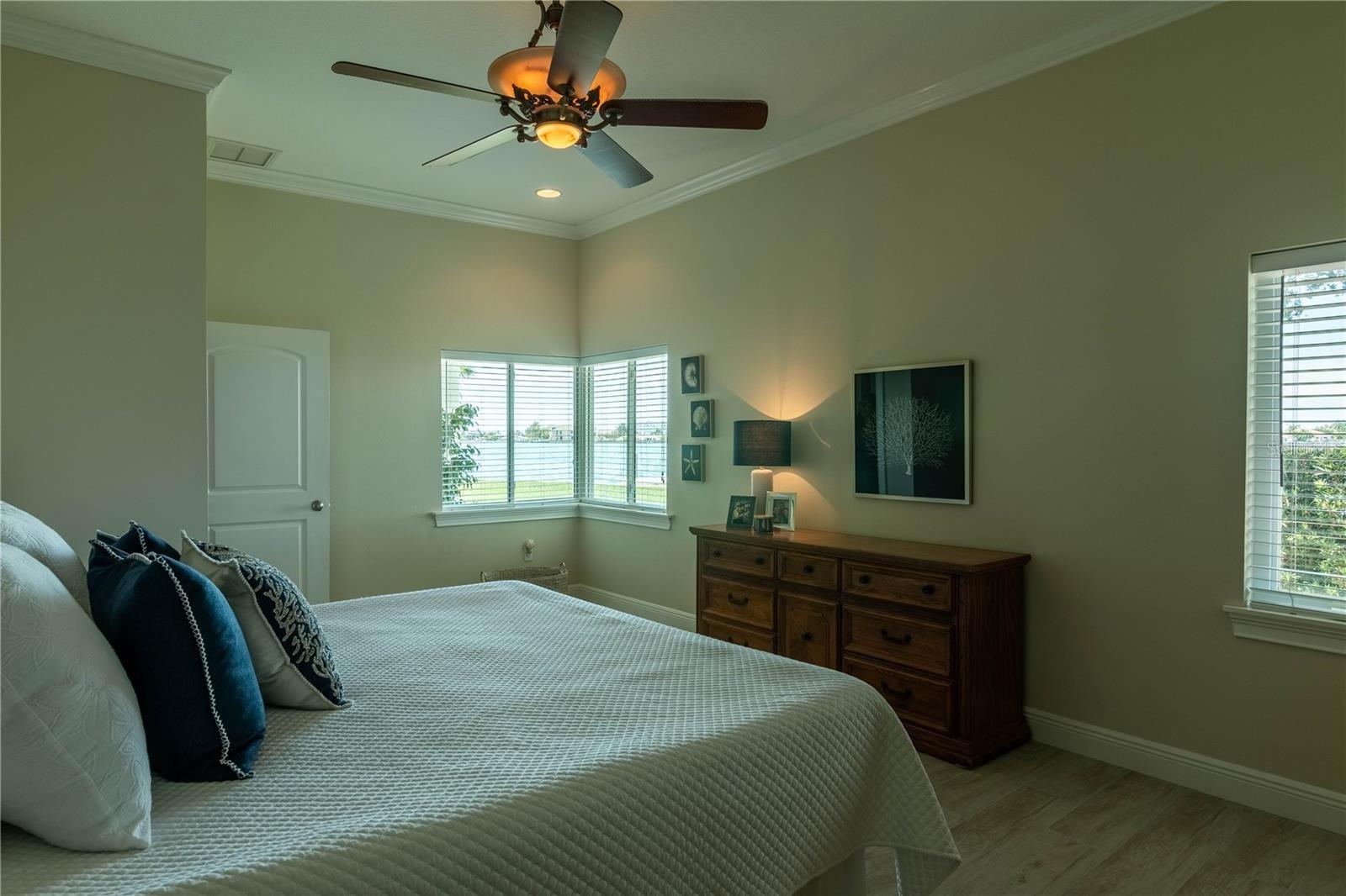 PARADISE ISLAND - Residential