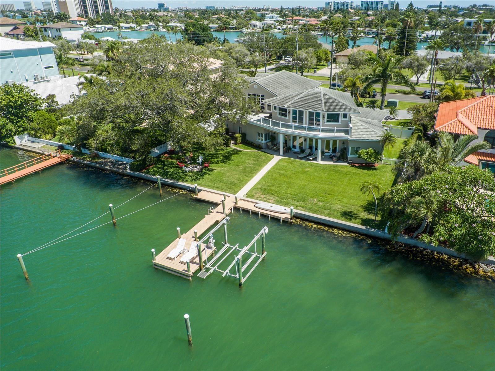 PARADISE ISLAND - Residential