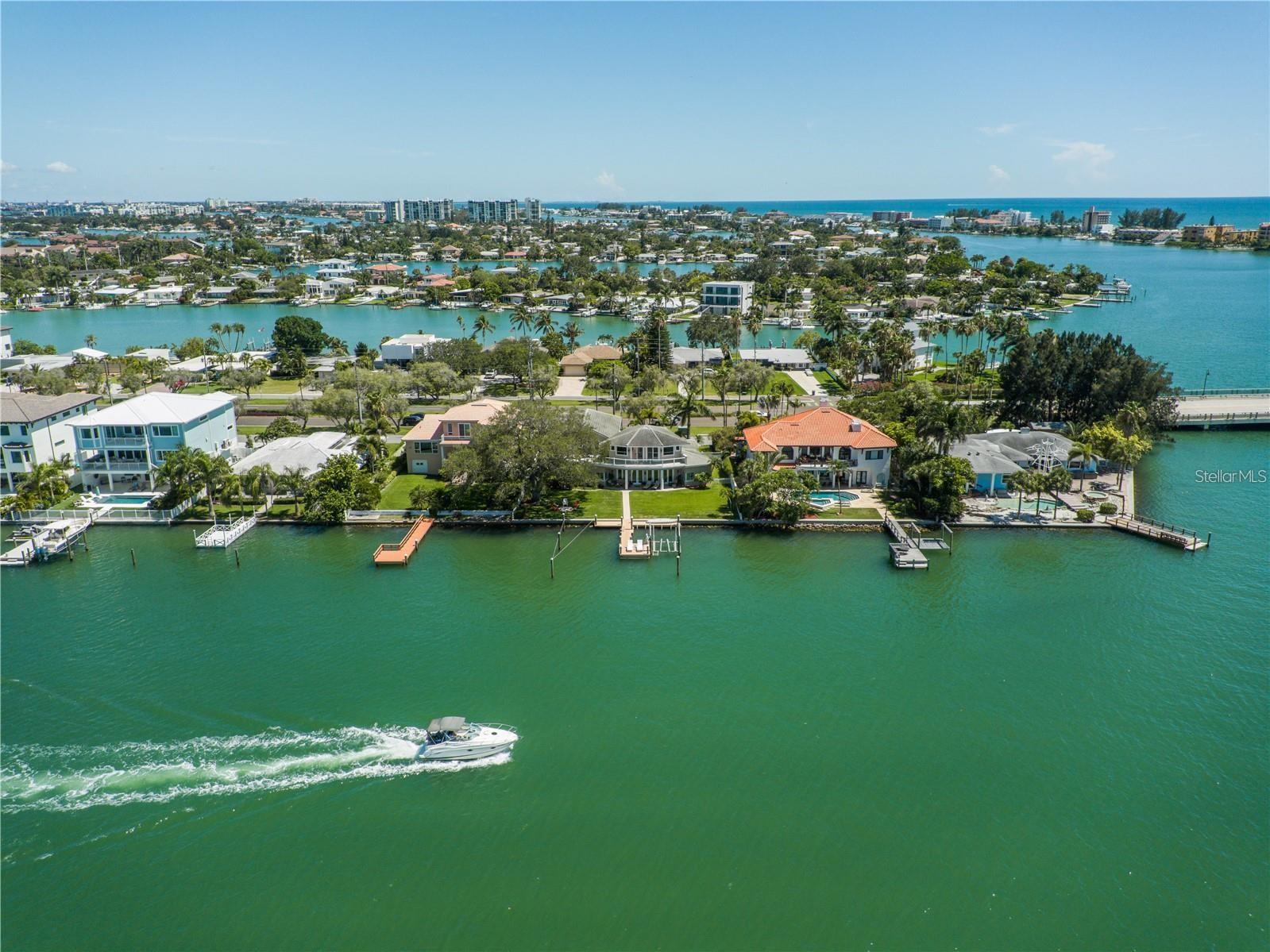 PARADISE ISLAND - Residential