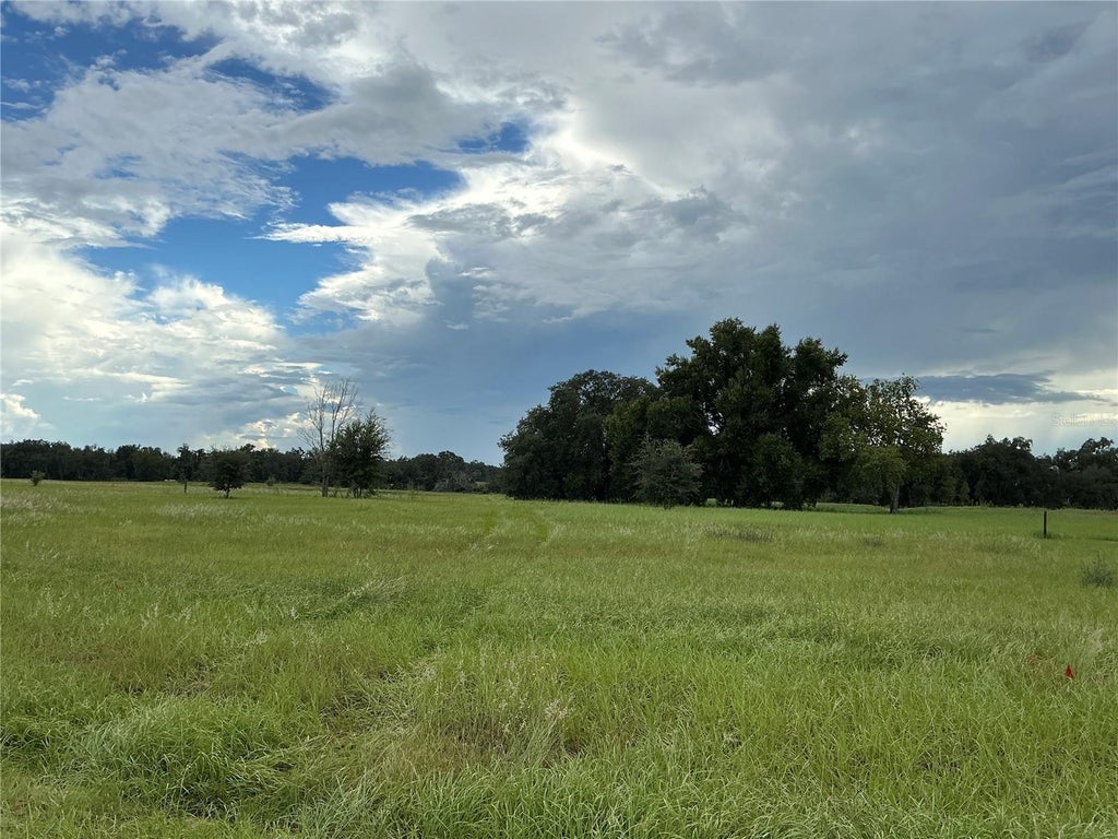 Photo of Water Crest Court, Groveland, FL 34736 (MLS # G5118035)