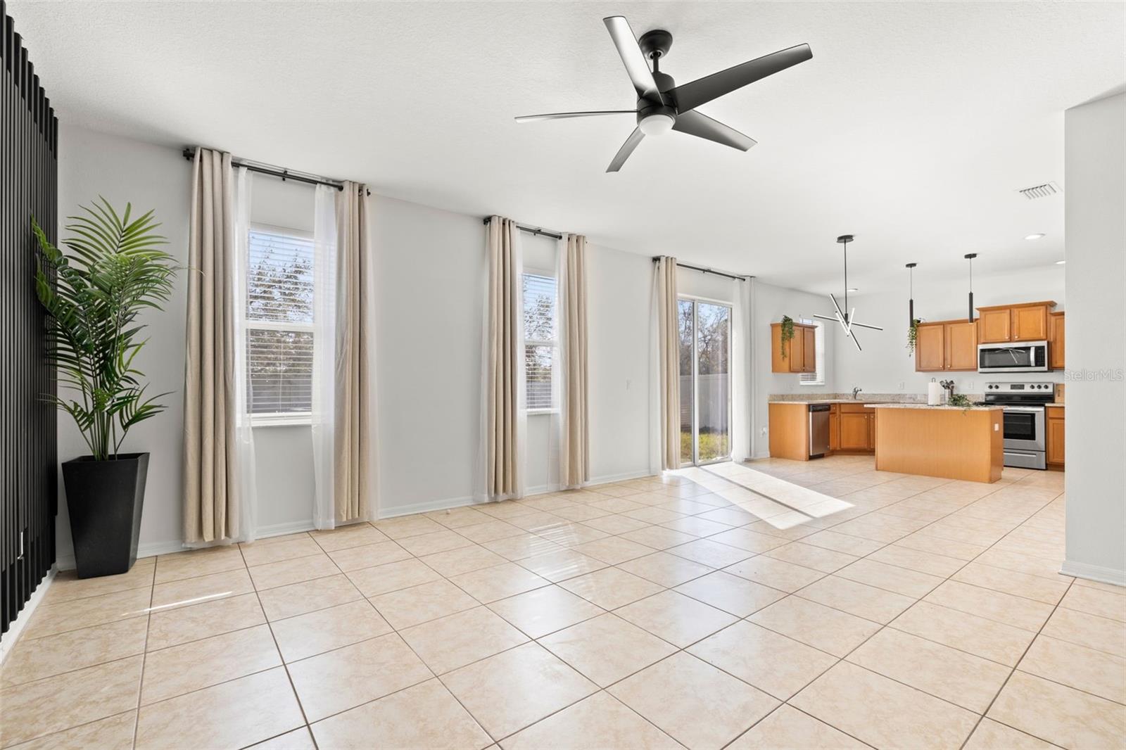 707 FERN LEAF DRIVE