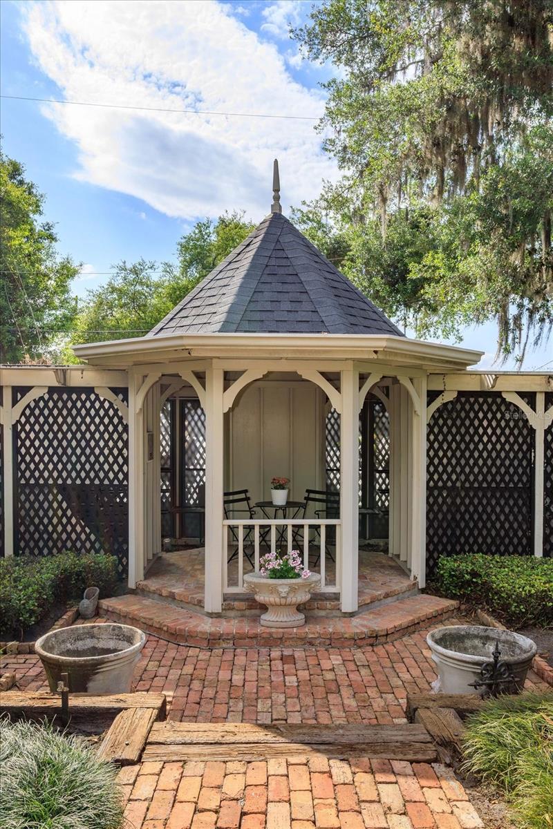 WYLDWOODE ESTS SUB - Residential