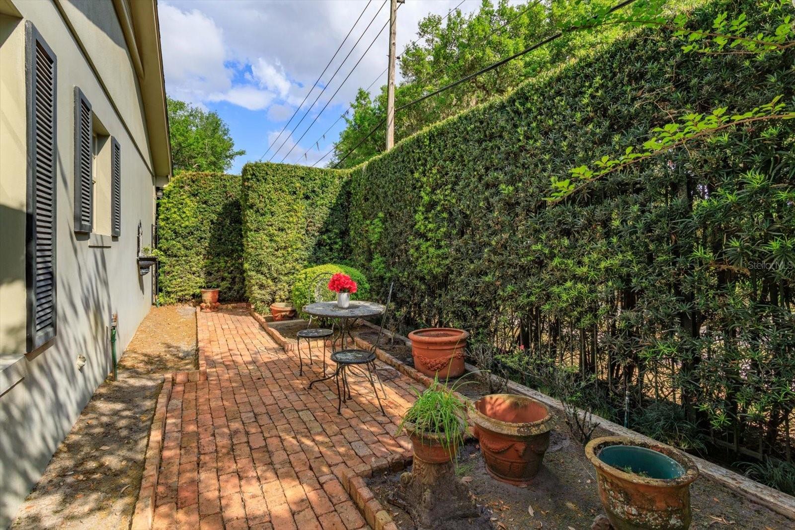 WYLDWOODE ESTS SUB - Residential