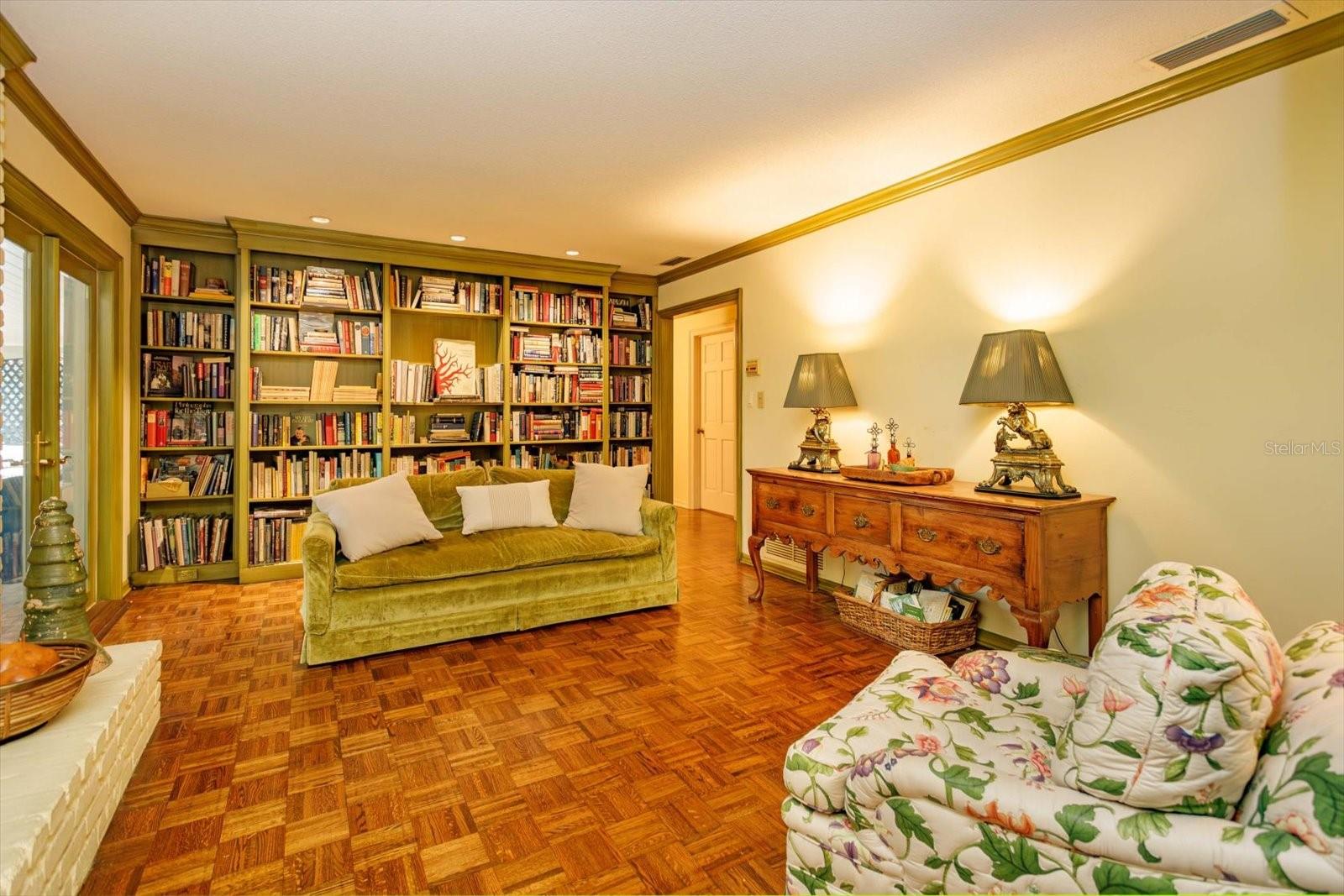 WYLDWOODE ESTS SUB - Residential