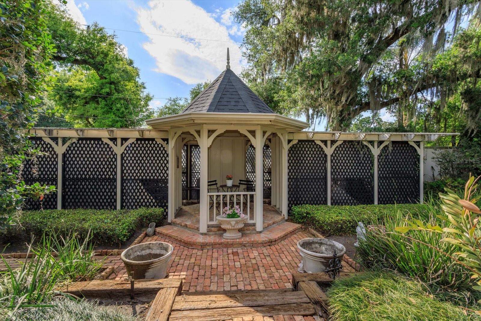 WYLDWOODE ESTS SUB - Residential