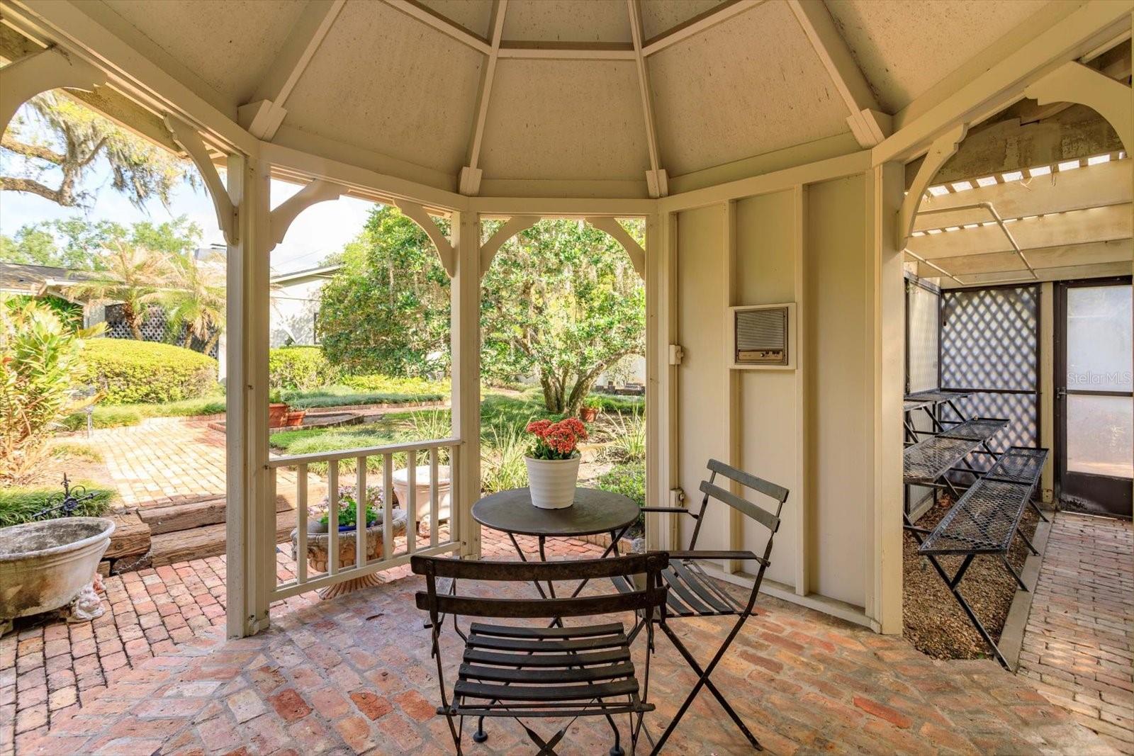 WYLDWOODE ESTS SUB - Residential