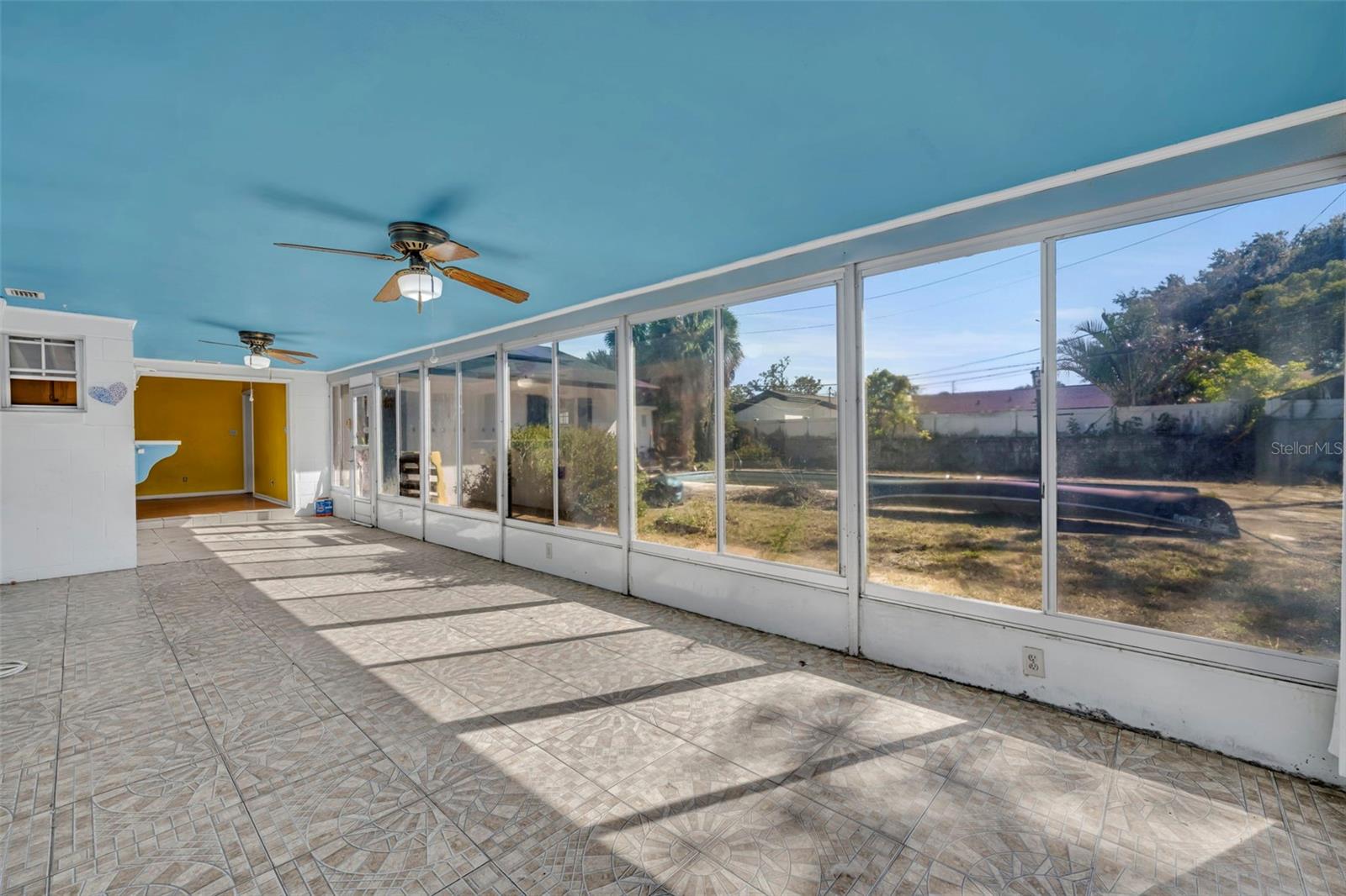 ENGLISH WOODS - Residential