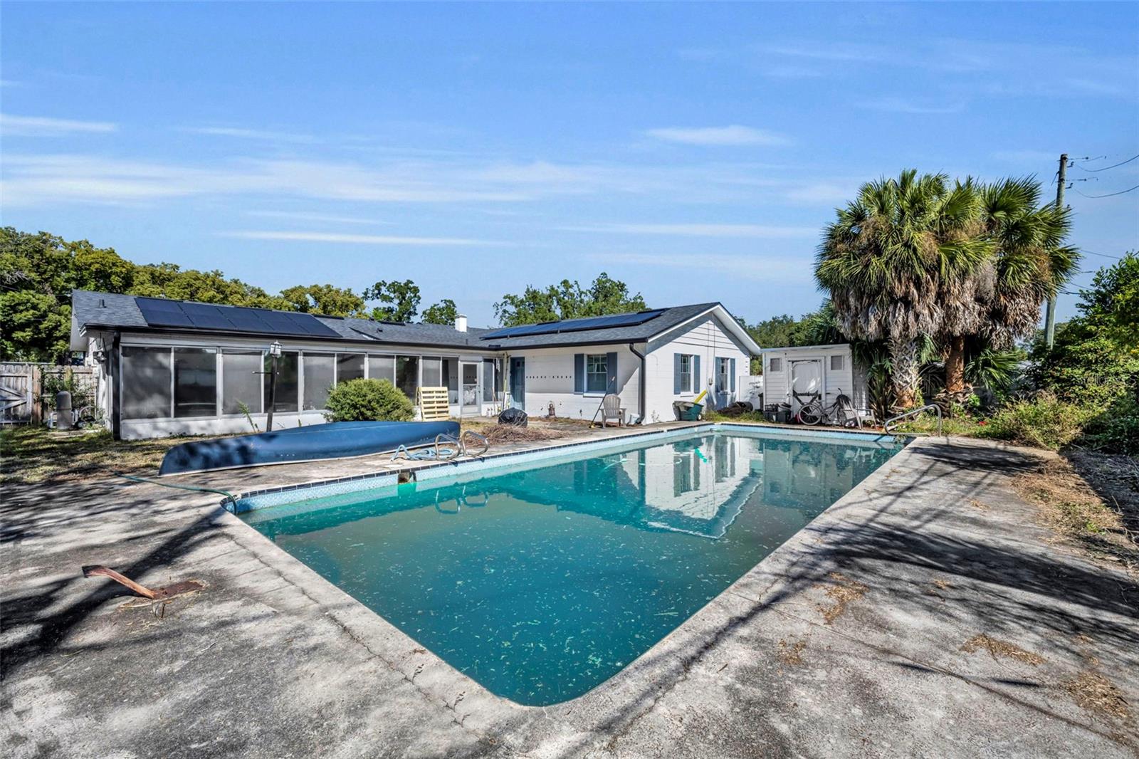 ENGLISH WOODS - Residential