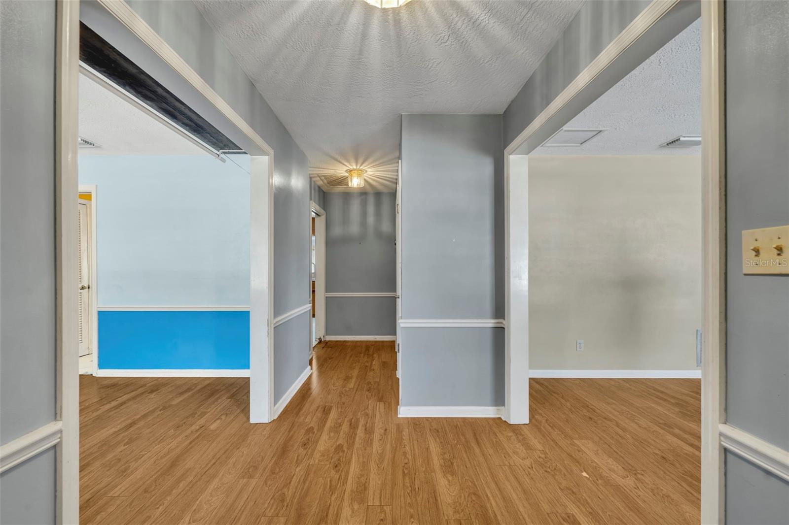 ENGLISH WOODS - Residential