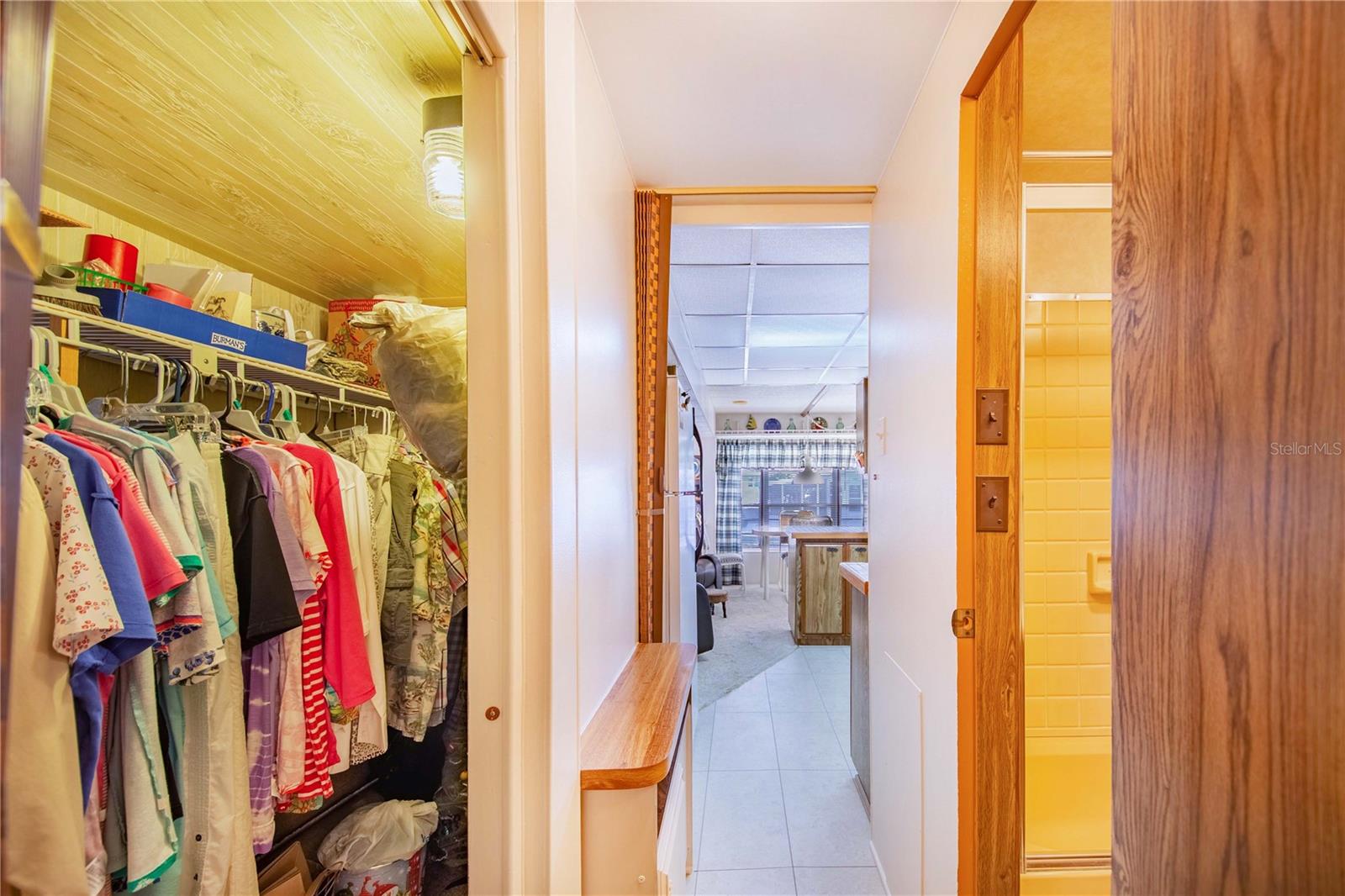 FAIRVIEW VILLAGE - Residential