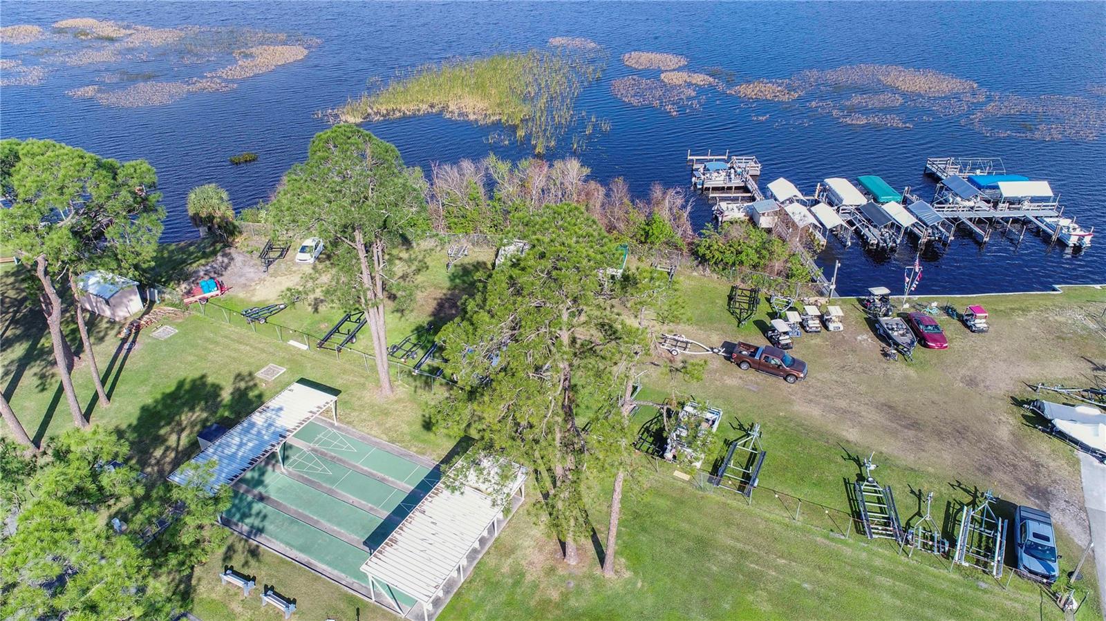 FAIRVIEW VILLAGE - Residential