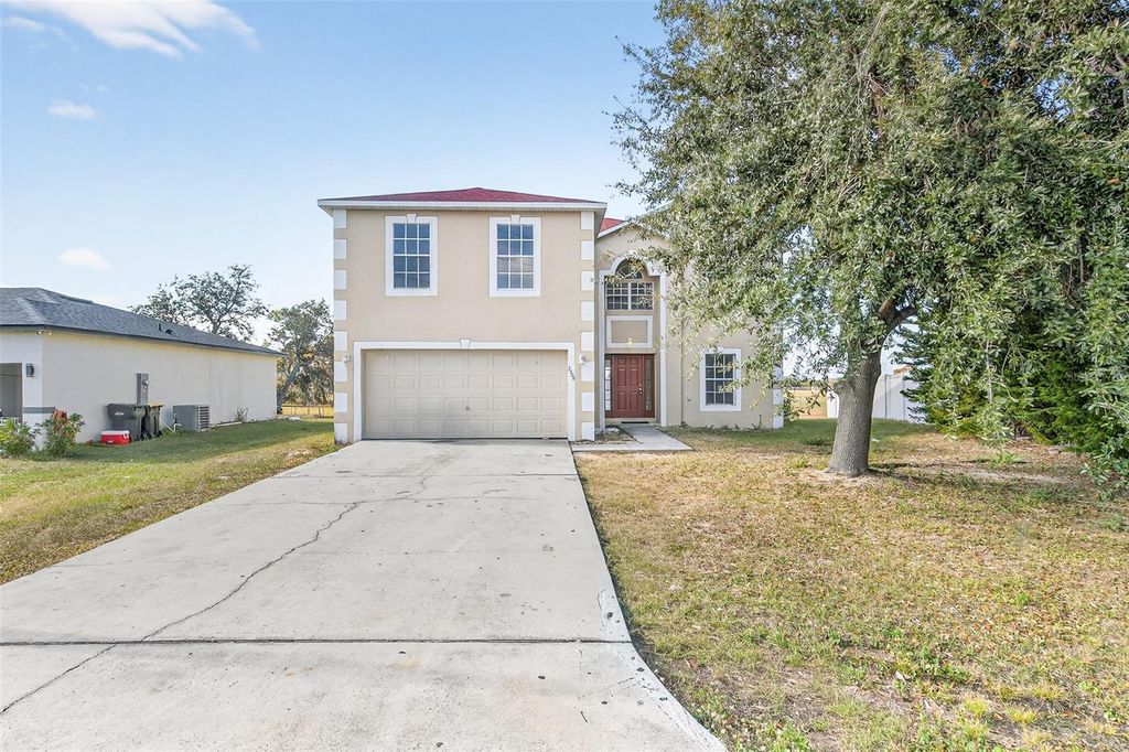 Photo of 1906 Lakeview Lane, Kissimmee, FL 34759 (MLS # O6370883)