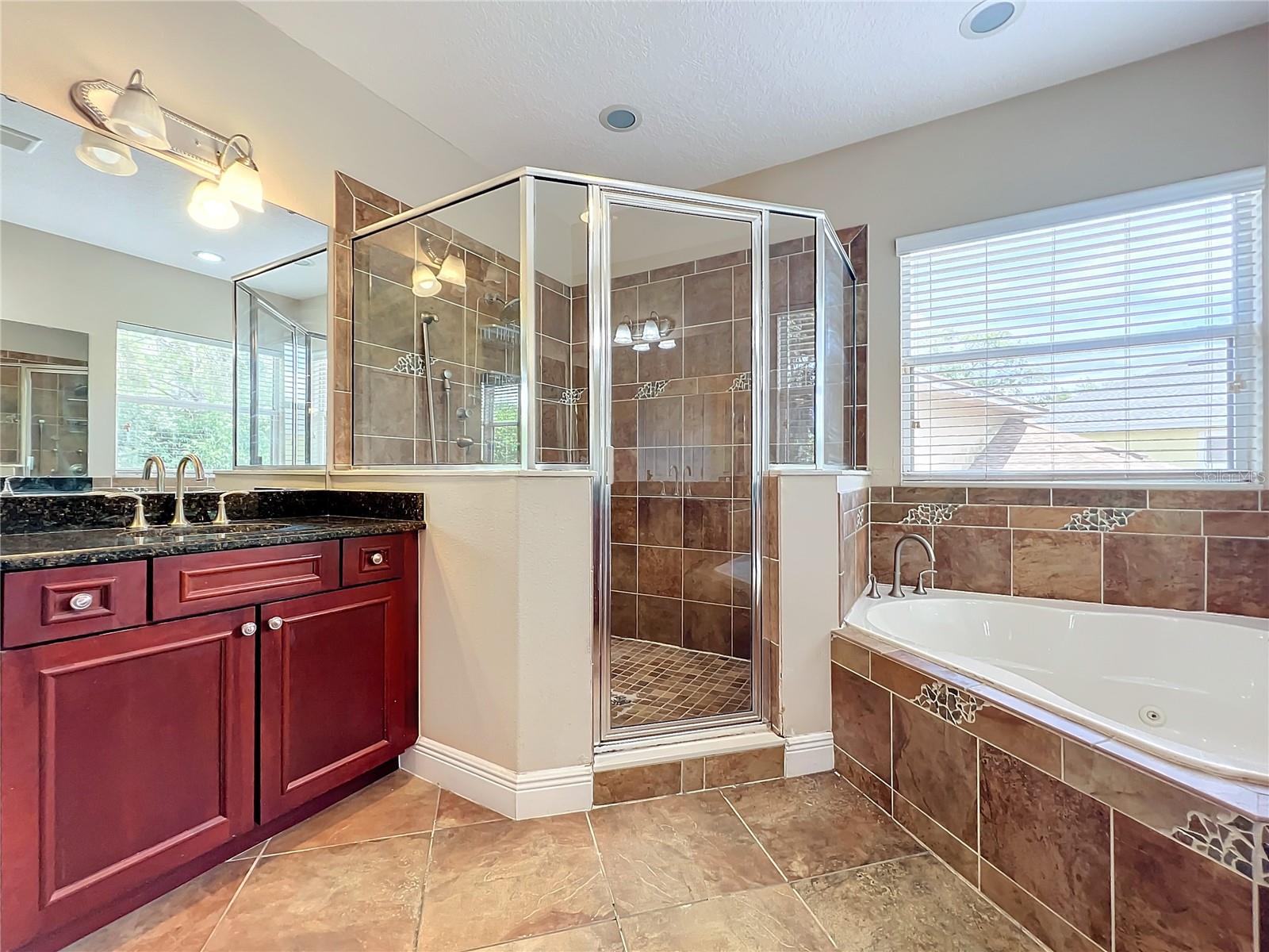 ENCLAVE/LK JEAN - Residential