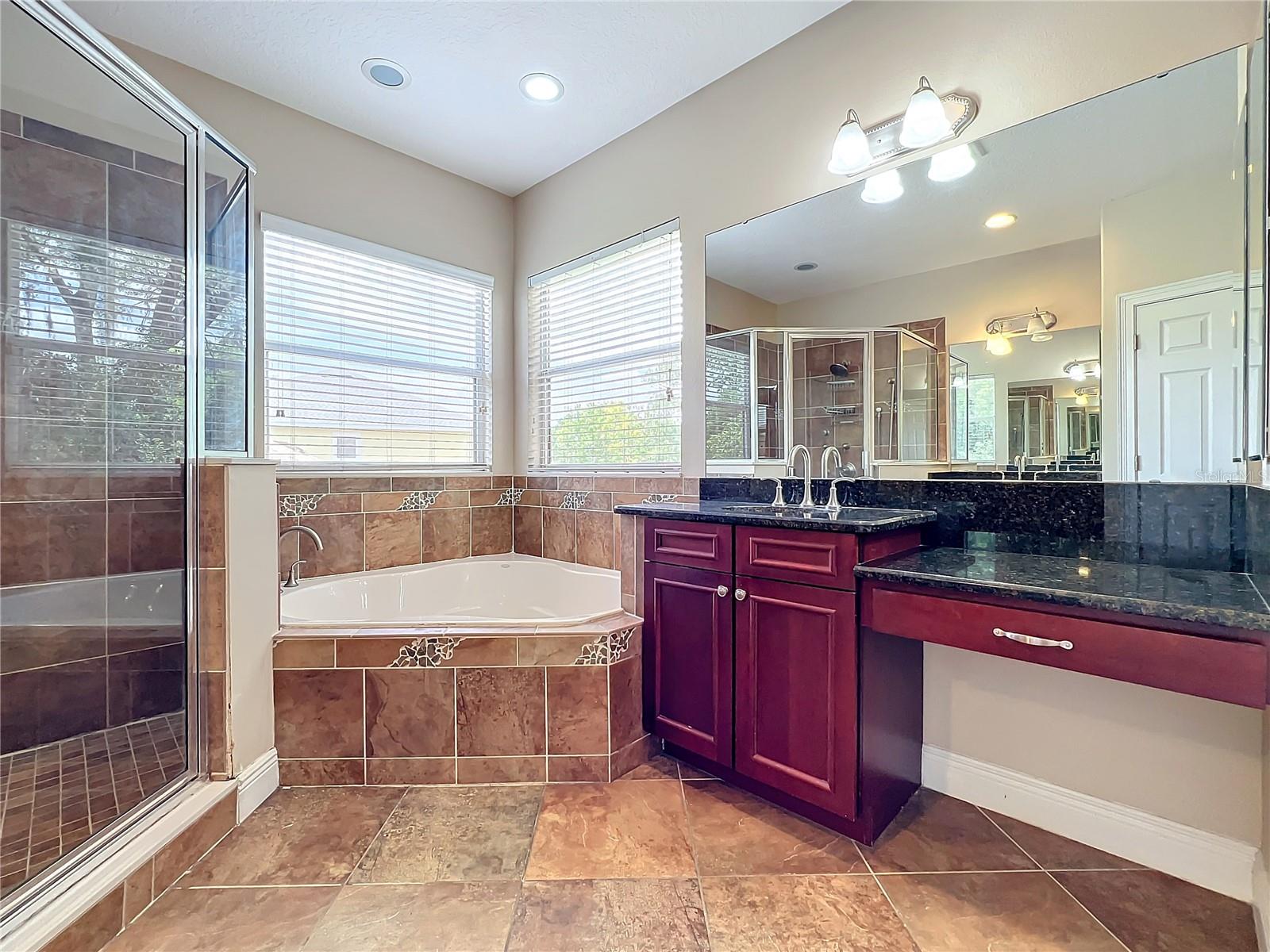 ENCLAVE/LK JEAN - Residential