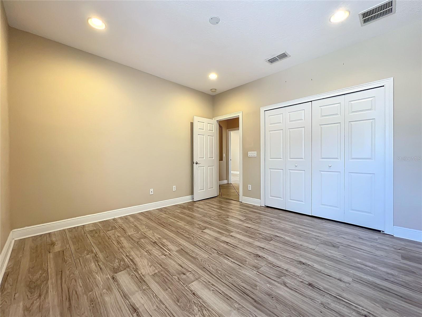 ENCLAVE/LK JEAN - Residential