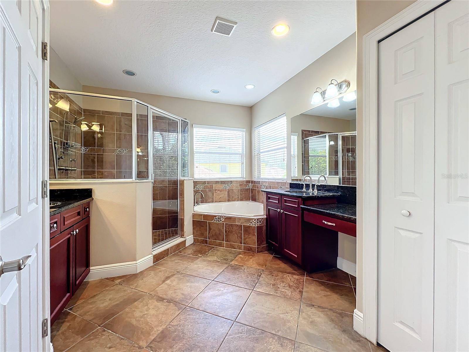 ENCLAVE/LK JEAN - Residential