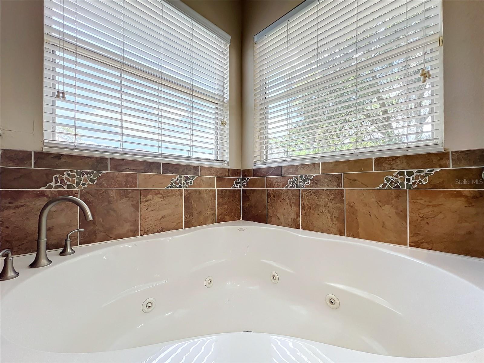 ENCLAVE/LK JEAN - Residential