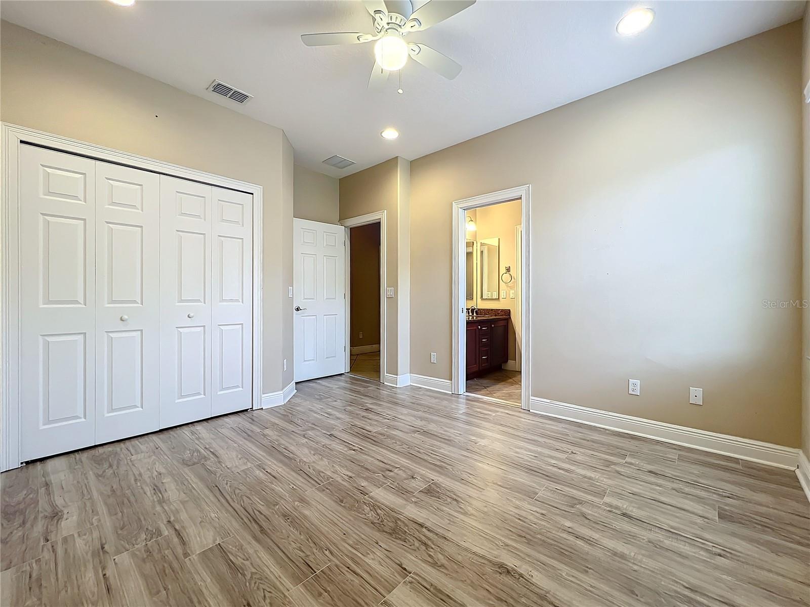 ENCLAVE/LK JEAN - Residential