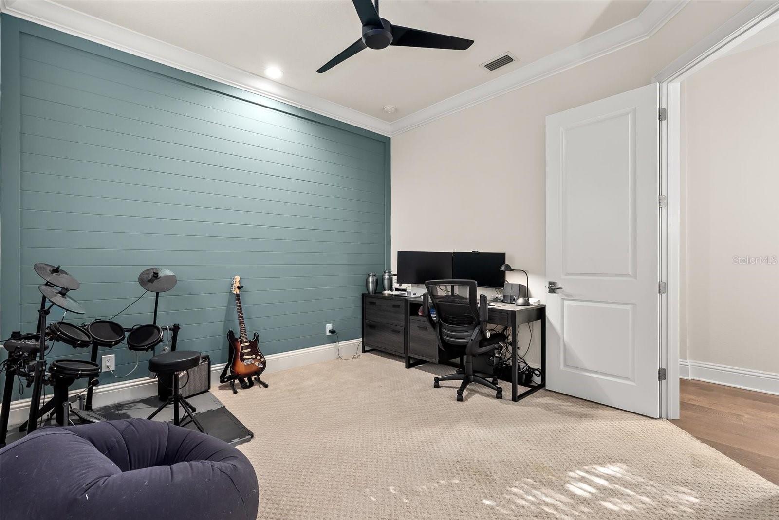 LAKE CLUB PHASE II - Residential